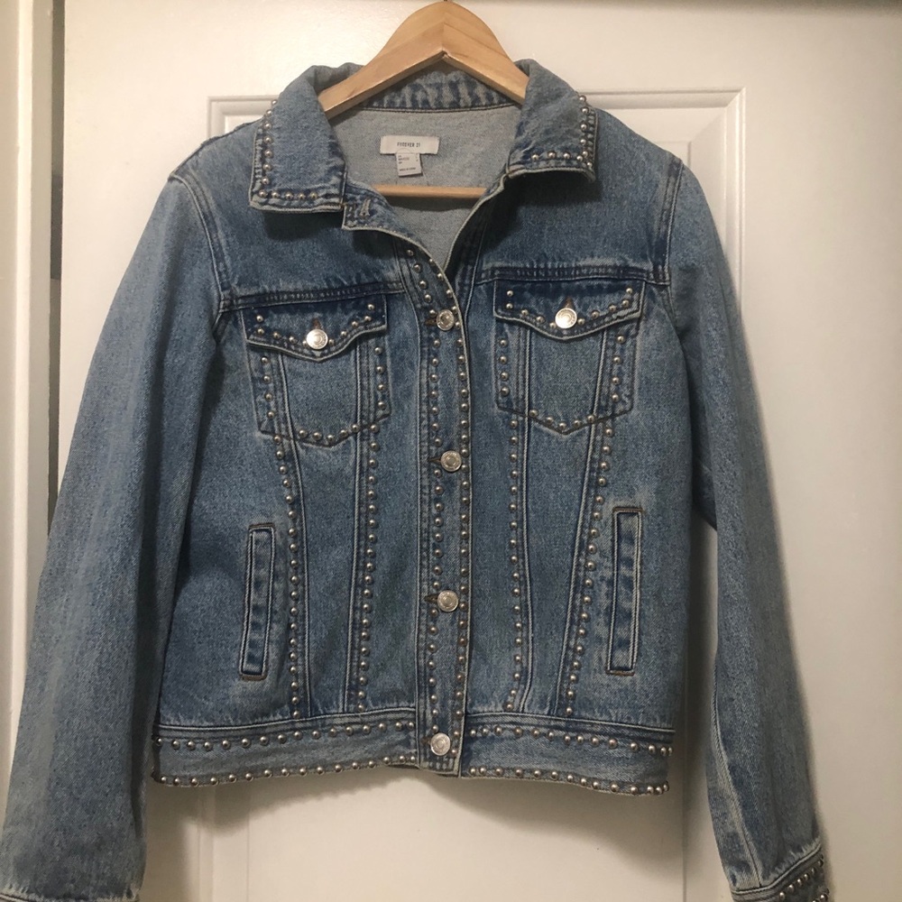 Forever 21 Light Blue Studded Denim Jean Jacket Size Small